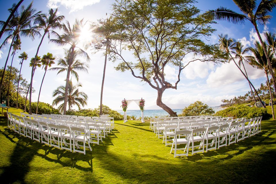 Maui Wedding photographer 11.jpg