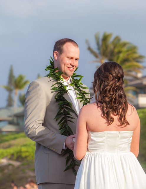 Simple Beach Wedding - by Maui Photographer Behind The Lens Maui | Maui ...