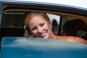 maui bride arrives in limo